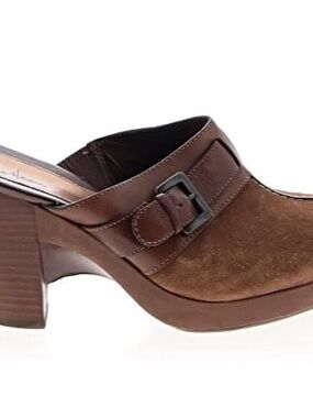 Women’s Brown Suede Block Heel Clog